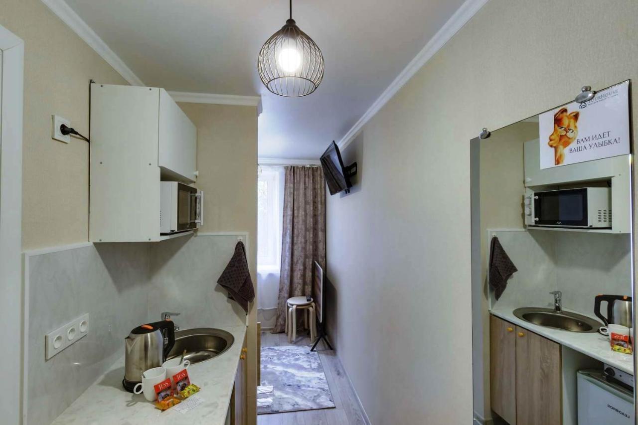 YourHouse на Розыбакиева Утепова Алматы Экстерьер фото